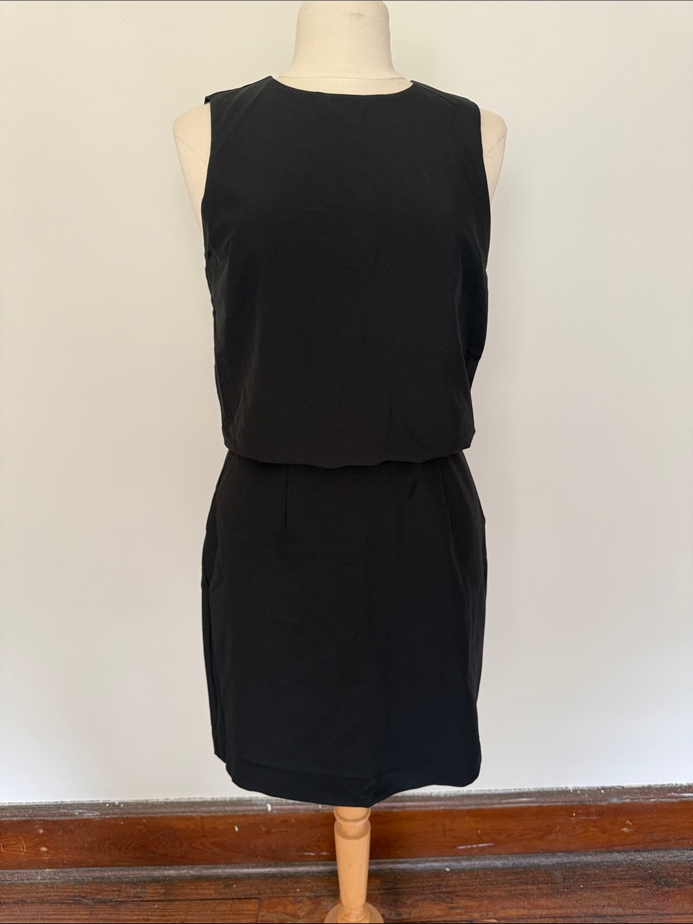 Classic Black Sleeveless Shift Dress